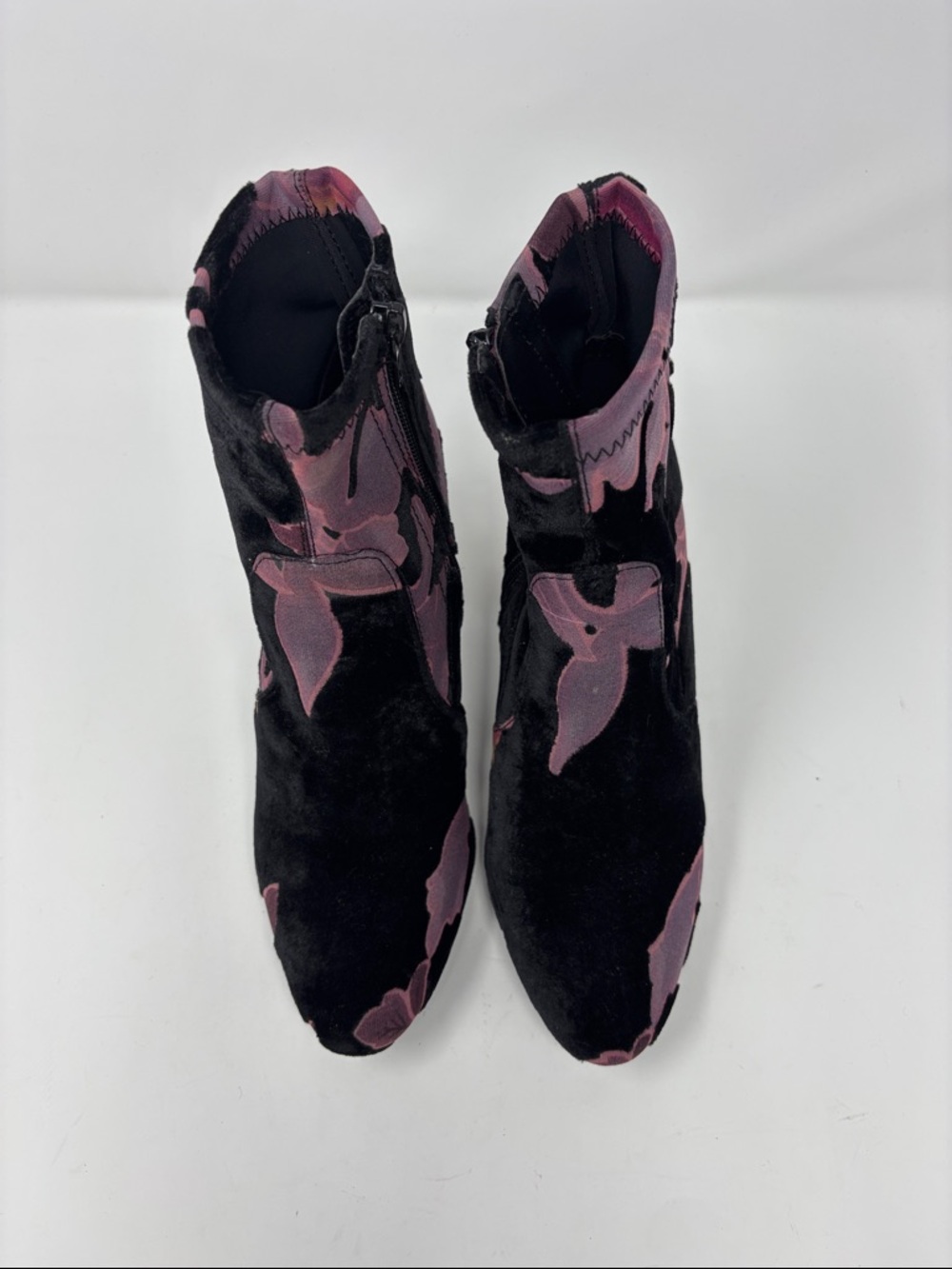 Steve Madden | sock booties 6.5 6.5M Black Velvet Floral Ankle Boots - Women's - Picture 3 of 9